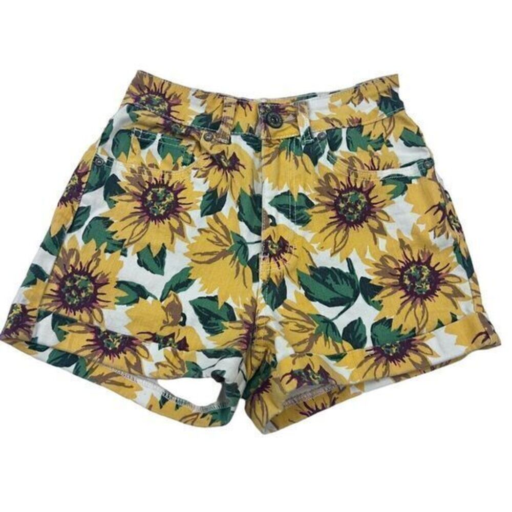 Bullhead Sunflower Mom Shorts 
